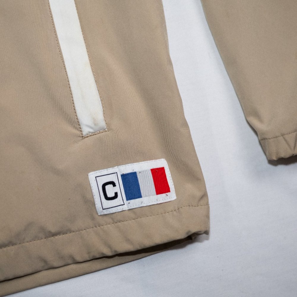 Beige Carre Windbreaker throw-over - Picture 2 of 8